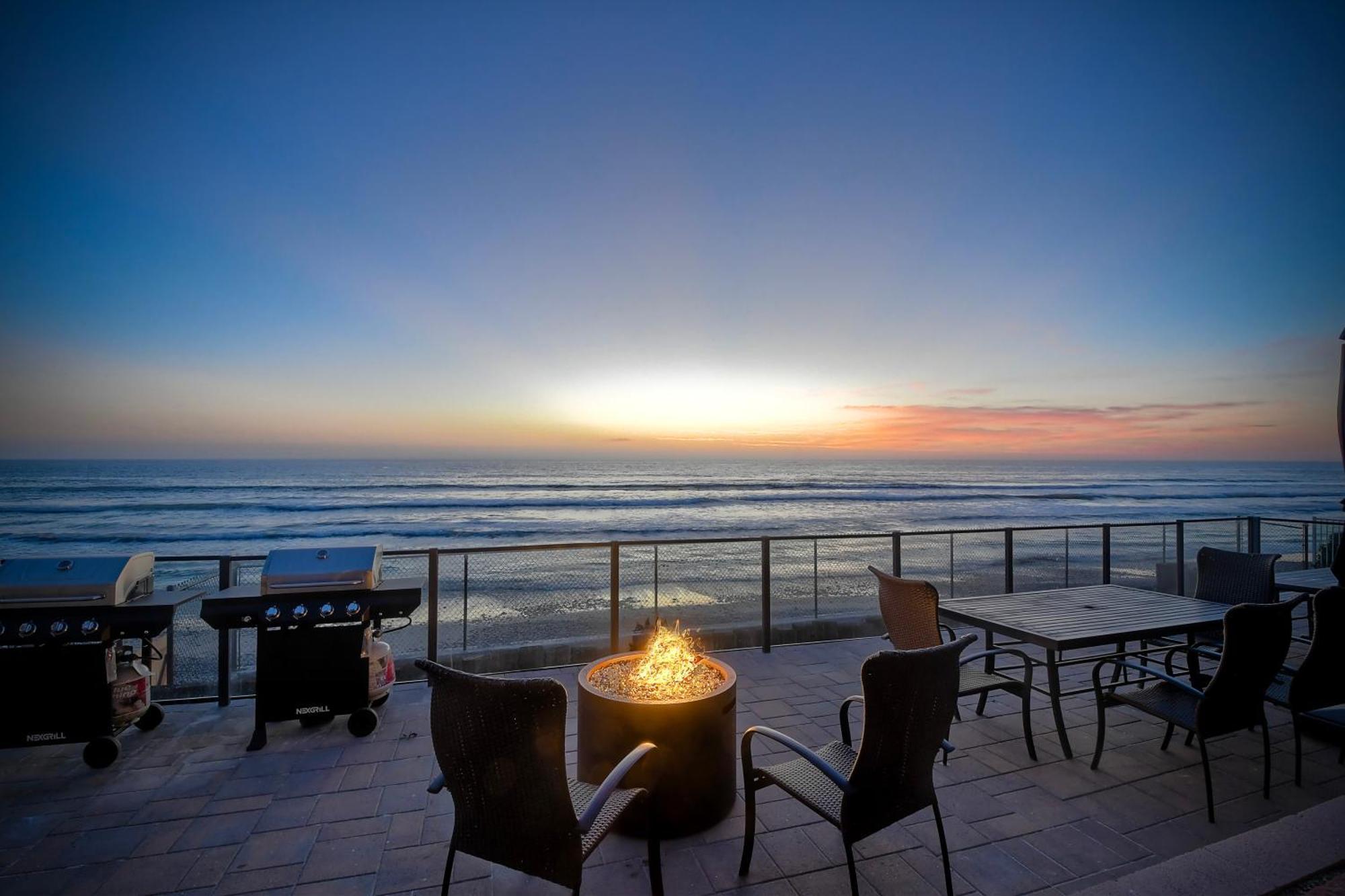 Villa Oceanfront Getaway - Ocean Views - Fire Pit - Bbq - Beach Access à Carlsbad Extérieur photo